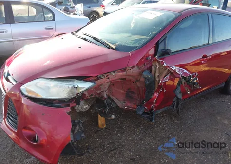 2014 Ford Focus Se из США, поврежденный, VIN 1FADP3F2XEL444182